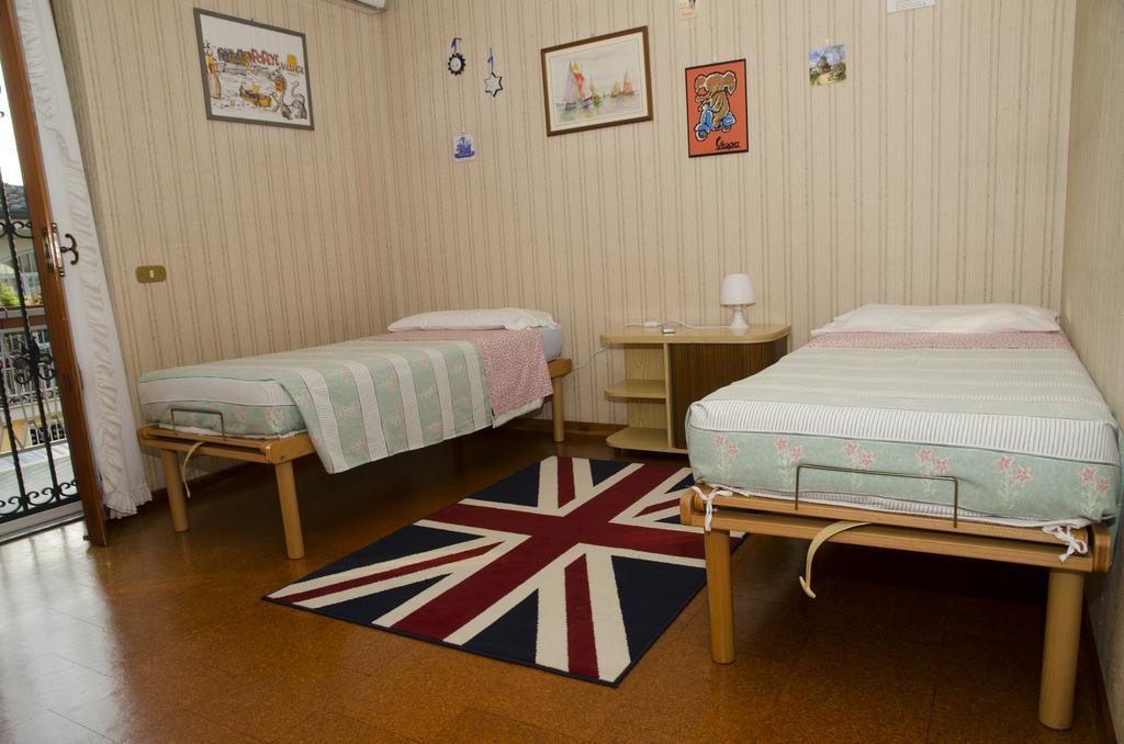 B&B Mamma Mia Family House Peschiera del Garda Rom bilde